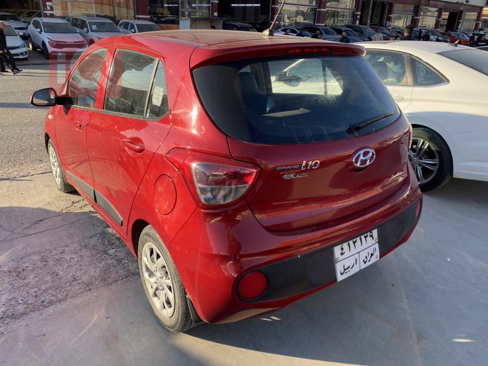 هيونداي i10